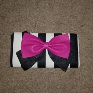 Betsey Johnson pink bow Wallet